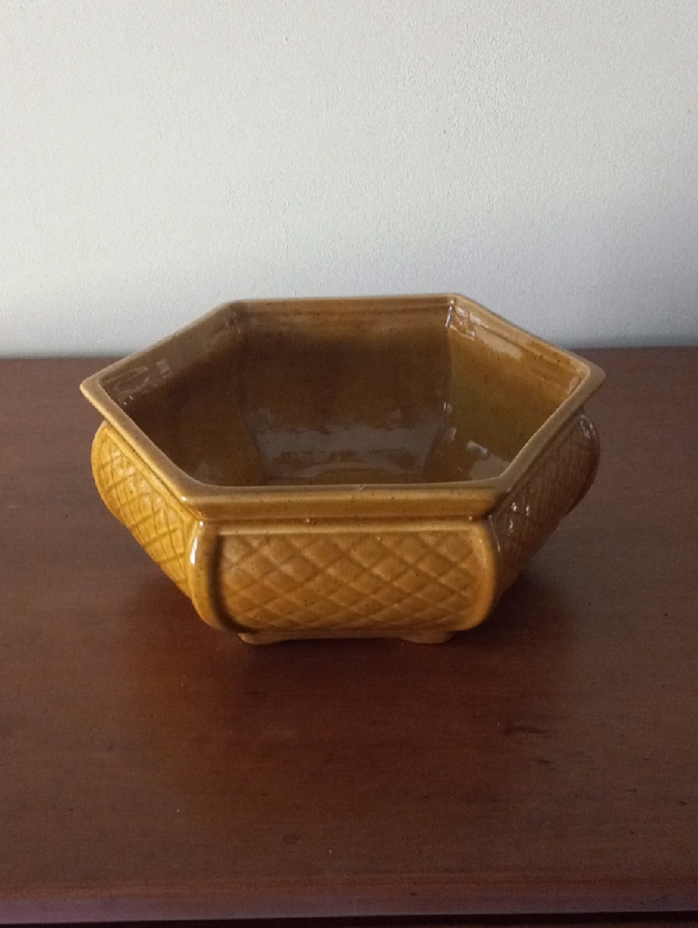 Haeger #793 Hexagonal Ceramic Bowl in Mustard Yellow